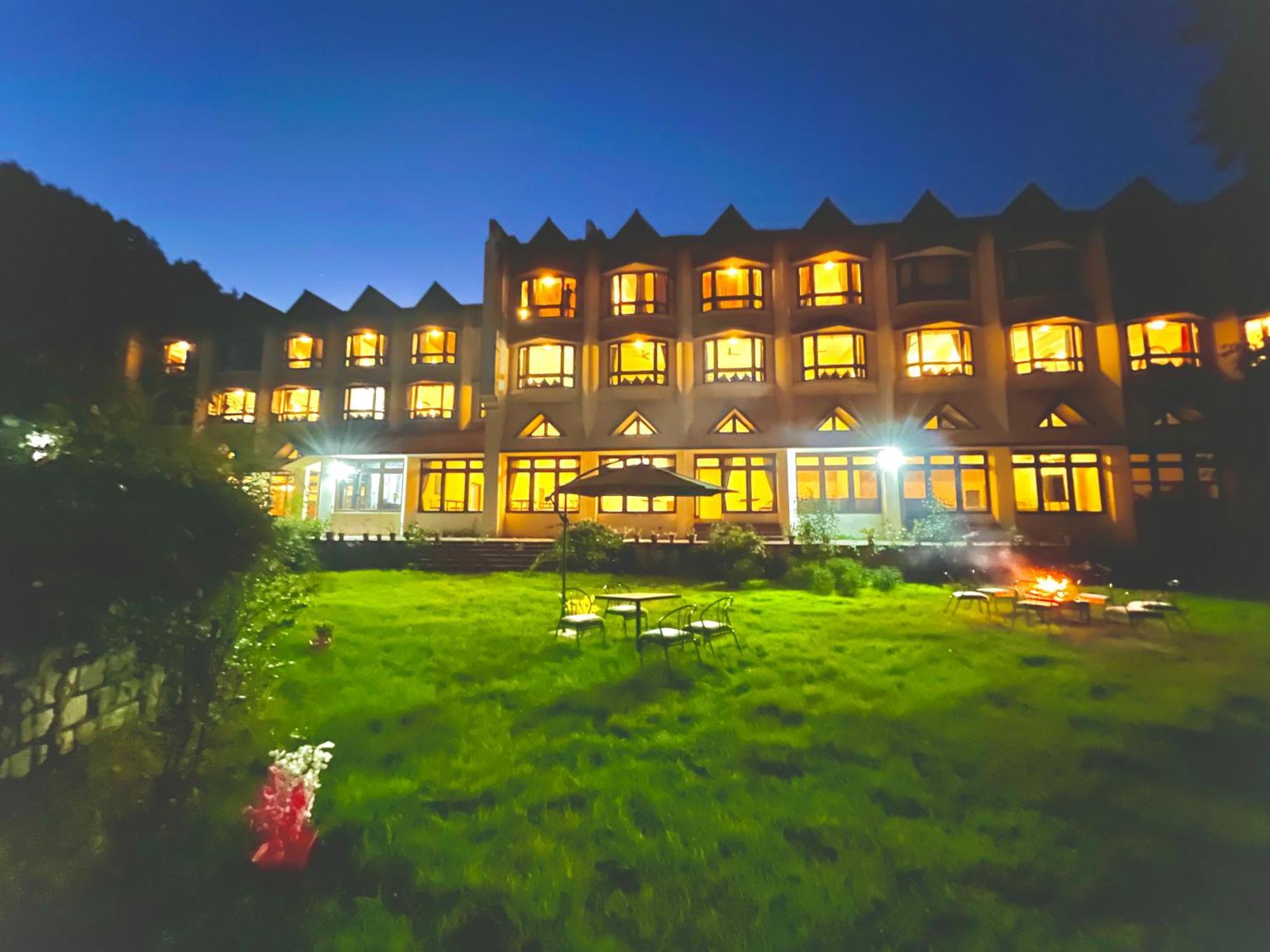 The Sagar Resort - Few Steps From Manali Mall Road Eksteriør bilde